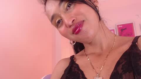Snapshot of seleny_fitness chatting on February 6, 7:29 pm Mayte online show from February 6, 7:29 pm