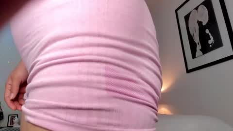 Snapshot of selhenah chatting on March 3, 11:49 am S e l e n a h online show from March 3, 11:49 am