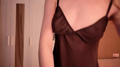 Selina online show from May 23, 2:28 am