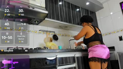 Snapshot of selket_ chatting on January 31, 2:17 pm Selket online show from January 31, 2:17 pm