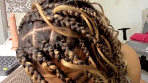 Snapshot of selket_ chatting on February 3, 1:51 pm Selket online show from February 3, 1:51 pm