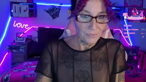 Selvaggia Del Caribe online show from February 3, 6:24 pm