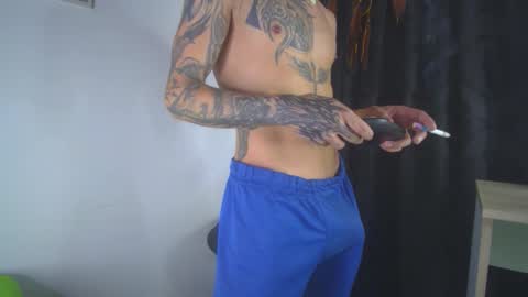 sem_alas online show from January 14, 1:11 am