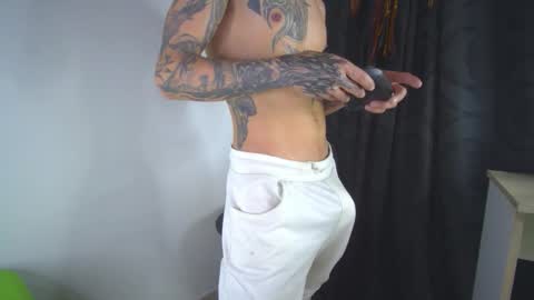 sem_alas online show from February 1, 12:31 am