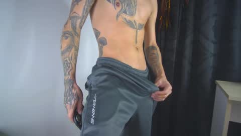 sem_alas online show from April 14, 12:38 am