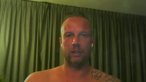 sence08 online show from May 17, 1:03 am