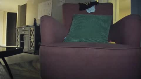 Snapshot of senditquick chatting on October 22, 11:21 am senditquick online show from October 22, 11:21 am