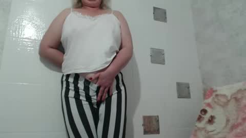 Lenna online show from January 30, 6:46 am