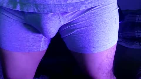 Snapshot of senorgrower chatting on December 3, 6:59 am Mr. Watch Me Grow online show from December 3, 6:59 am