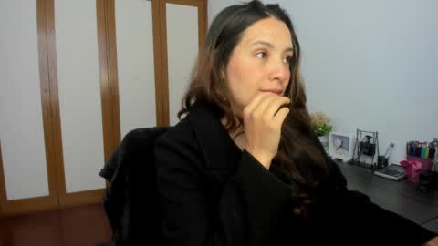 Snapshot of sensual__lady chatting on February 14, 7:23 pm Samantha - online show from February 14, 7:23 pm