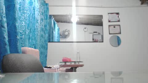 Snapshot of sensualbaby07 chatting on September 17, 1:29 am I am Hellen online show from September 17, 1:29 am