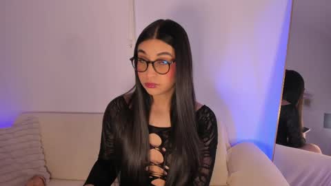 Snapshot of sensualhaven_ chatting on June 5, 10:59 pm sensualhaven_ online show from June 5, 10:59 pm