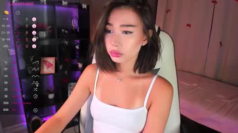 Kiki online show from March 27, 3:23 pm