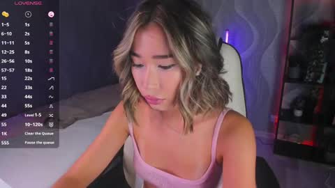 Snapshot of sensualily chatting on May 17, 2:46 pm Kiki online show from May 17, 2:46 pm
