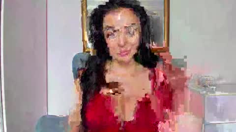Snapshot of sensuallstella chatting on May 8, 7:57 am sensuallstella online show from May 8, 7:57 am