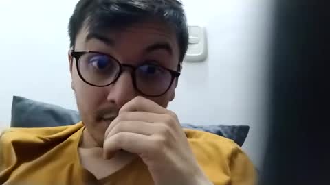 Snapshot of seralguli chatting on December 20, 1:14 am Seb online show from December 20, 1:14 am