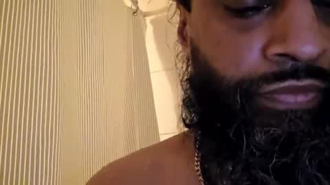 Snapshot of serani02 chatting on February 4, 6:30 am Serani online show from February 4, 6:30 am