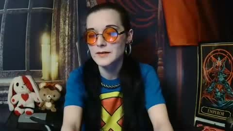 Snapshot of seraphinmunster chatting on June 12, 11:03 pm Seraphin Munster online show from June 12, 11:03 pm