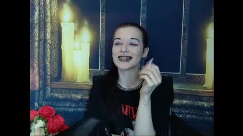 Snapshot of seraphinmunster chatting on June 17, 5:03 pm Seraphin Munster online show from June 17, 5:03 pm