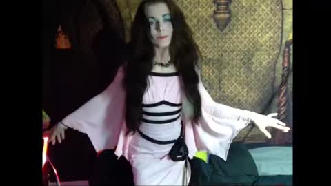 Snapshot of seraphinmunster chatting on June 19, 10:46 pm Seraphin Munster online show from June 19, 10:46 pm
