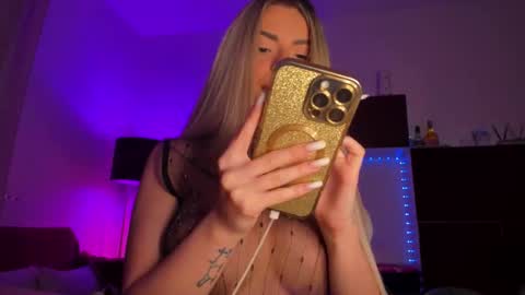 Ana online show from January 31, 9:02 pm