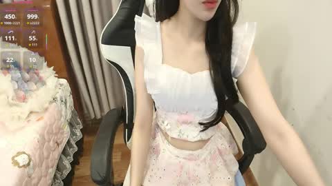 Snapshot of serena_angel18 chatting on April 19, 11:20 am Serena online show from April 19, 11:20 am
