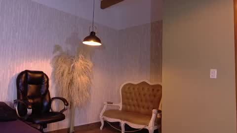 Snapshot of serena_sex31 chatting on May 12, 11:40 am Serena online show from May 12, 11:40 am