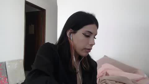 Snapshot of serenaroussee chatting on July 17, 7:08 pm sararoussee online show from July 17, 7:08 pm