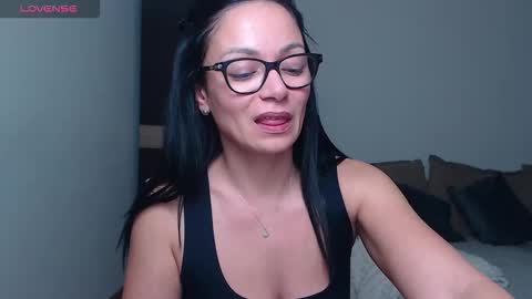 SereneSophi online show from March 21, 8:19 am