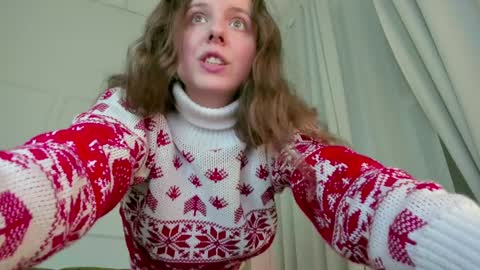 Snapshot of sereta_fin chatting on December 13, 1:44 pm Hey Guys and Girls non-binary personalities Im Sereta online show from December 13, 1:44 pm
