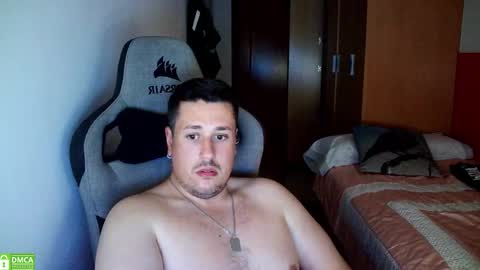 Snapshot of sergio95n chatting on September 25, 2:21 pm Pollos online show from September 25, 2:21 pm