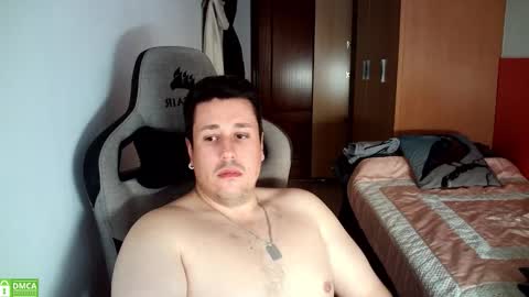 Snapshot of sergio95n chatting on October 23, 2:05 pm Pollos online show from October 23, 2:05 pm