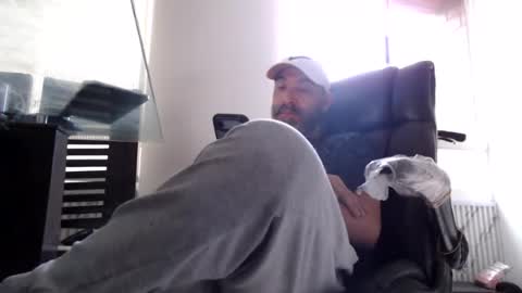Snapshot of serioyhetero19 chatting on July 27, 10:28 pm hetero serio discreto online show from July 27, 10:28 pm
