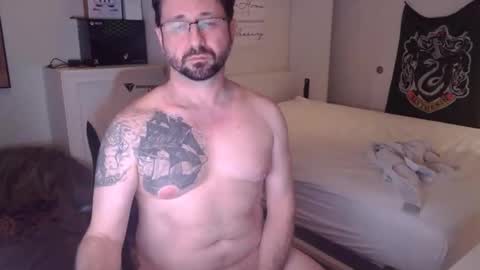 Snapshot of serk1122 chatting on March 2, 6:03 am serk1122 online show from March 2, 6:03 am