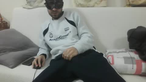 sero98313230 online show from April 8, 6:02 am