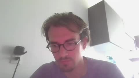 Snapshot of servandomier chatting on April 27, 6:28 pm mier online show from April 27, 6:28 pm
