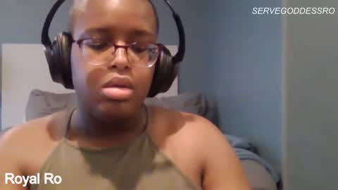 Snapshot of servegoddessro chatting on April 25, 5:43 pm servegoddessro online show from April 25, 5:43 pm