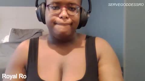 Snapshot of servegoddessro chatting on May 2, 7:08 pm servegoddessro online show from May 2, 7:08 pm