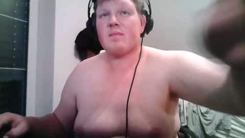 Snapshot of setcuna chatting on May 16, 6:17 pm setcuna online show from May 16, 6:17 pm