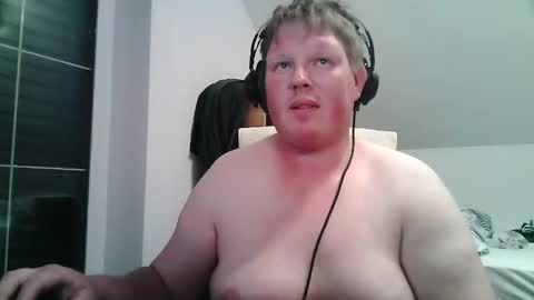 Snapshot of setcuna chatting on May 20, 10:05 pm setcuna online show from May 20, 10:05 pm