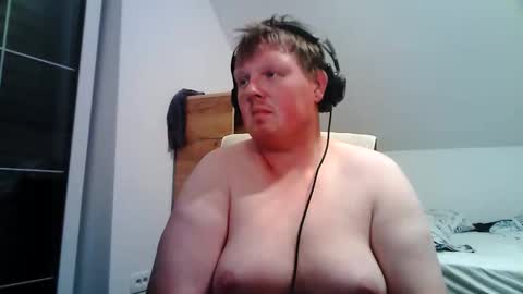 Snapshot of setcuna chatting on May 27, 7:11 pm setcuna online show from May 27, 7:11 pm