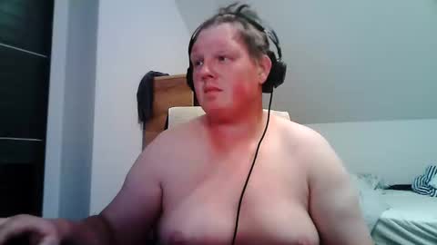 Snapshot of setcuna chatting on May 29, 8:29 pm setcuna online show from May 29, 8:29 pm