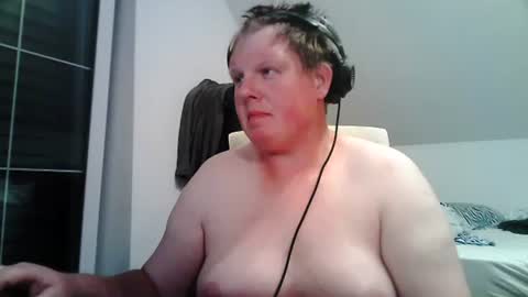 Snapshot of setcuna chatting on June 18, 8:46 pm setcuna online show from June 18, 8:46 pm