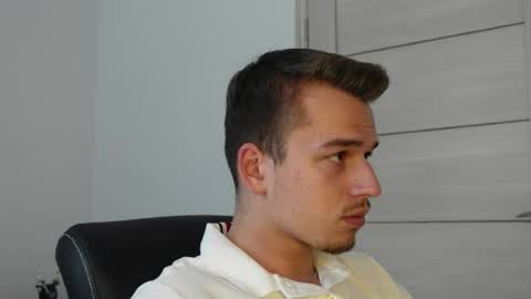 Snapshot of seth_cartwe chatting on August 5, 6:38 am SETH CARTWE online show from August 5, 6:38 am