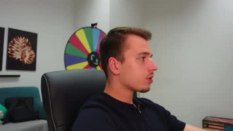 Snapshot of seth_cartwe chatting on August 9, 8:47 pm SETH CARTWE online show from August 9, 8:47 pm