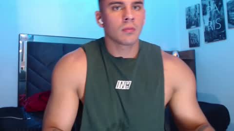 Snapshot of setth_king chatting on December 20, 1:33 pm Setth King online show from December 20, 1:33 pm