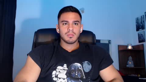 Snapshot of setth_king chatting on January 17, 11:38 am Setth King online show from January 17, 11:38 am