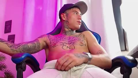 Thomas online show from March 13, 10:38 pm