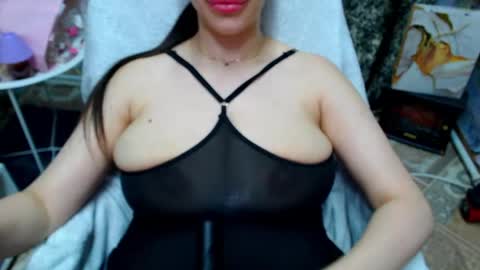 seu_cute online show from April 12, 9:42 pm