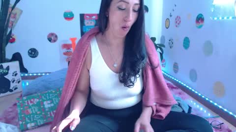 Snapshot of seuctive_woman57 chatting on December 11, 1:06 pm samy online show from December 11, 1:06 pm